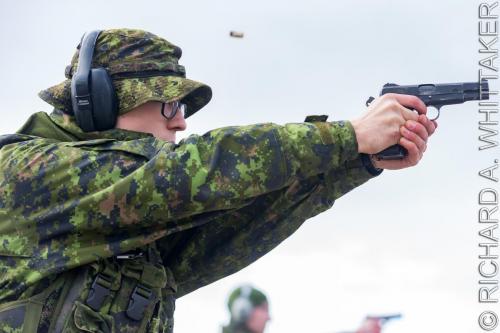 CANADIAN FORCES: NOV 25 EX OWL TALONS